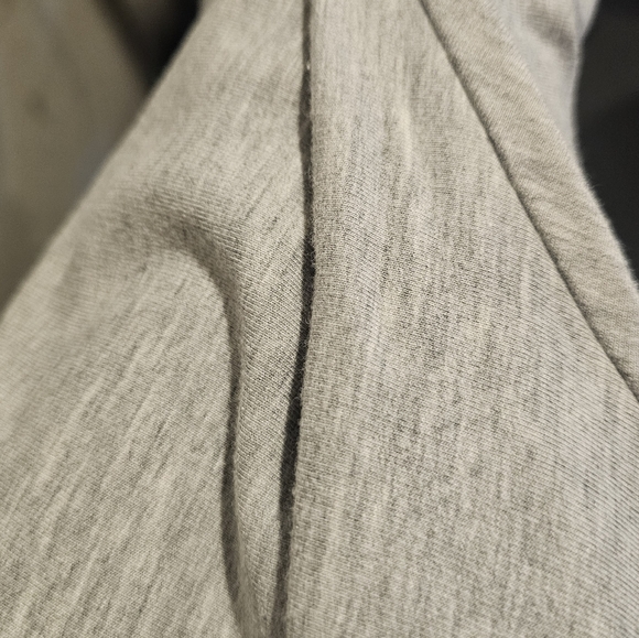 Gilmour Sweatshirt sz O/S - Picture 6 of 6